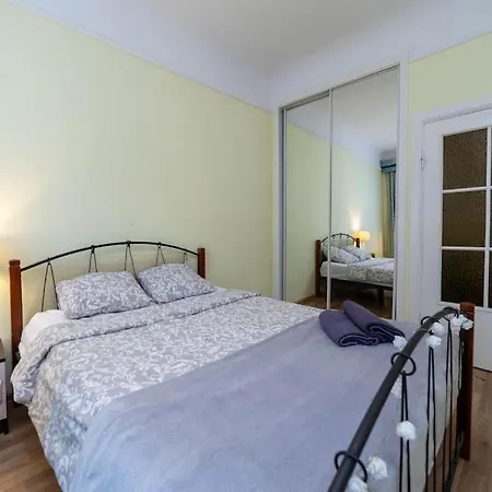 Apartment Quiet Hideaway In Centre