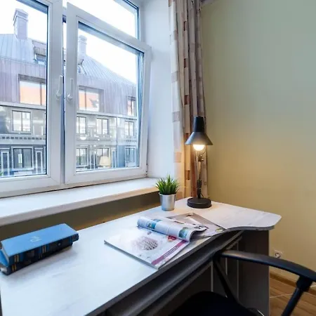 Quiet Hideaway In Centre Apartment *