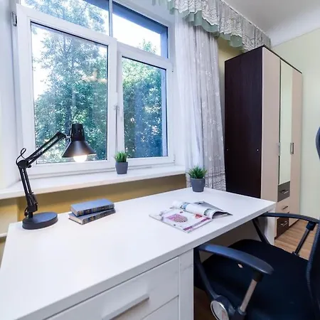 Quiet Hideaway In Centre Apartment *
